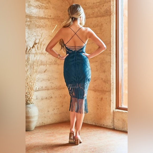 Xenia Boutique Emerald Green Midi Dress - Picture 2 of 12